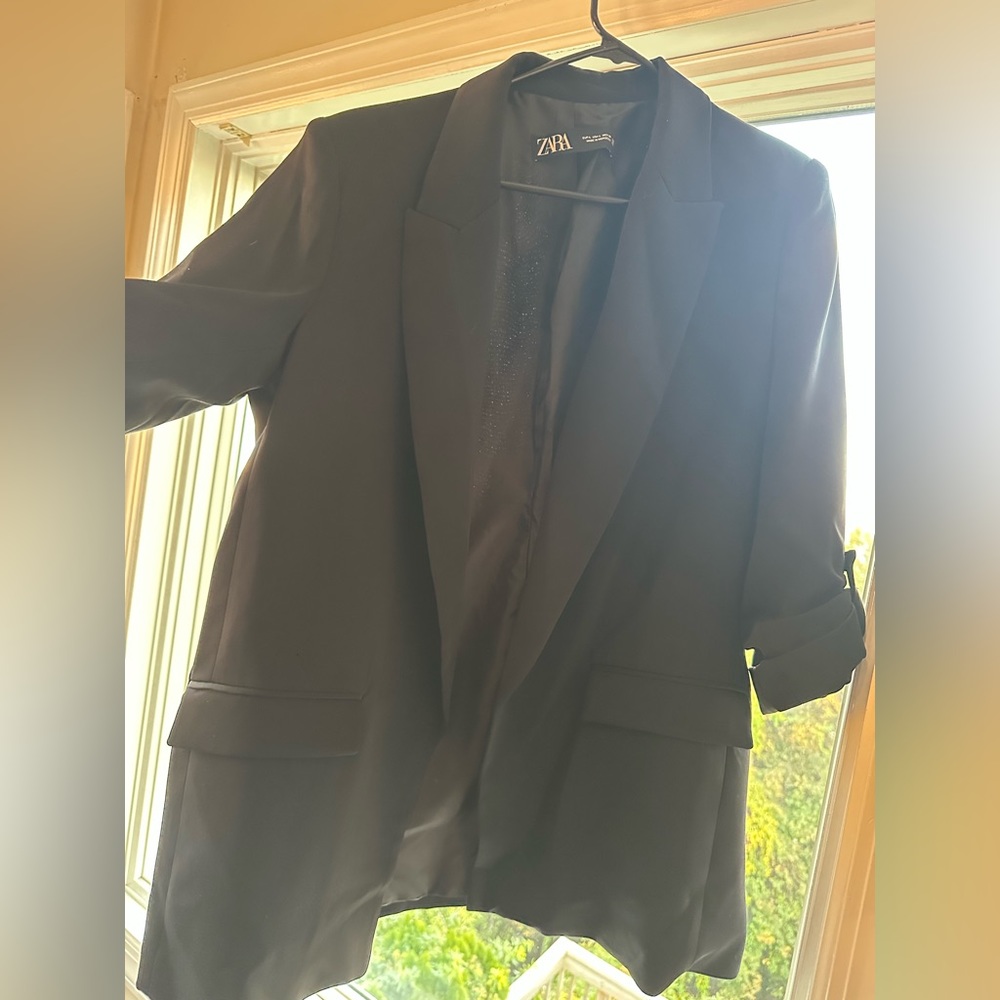 Black zara blazer L